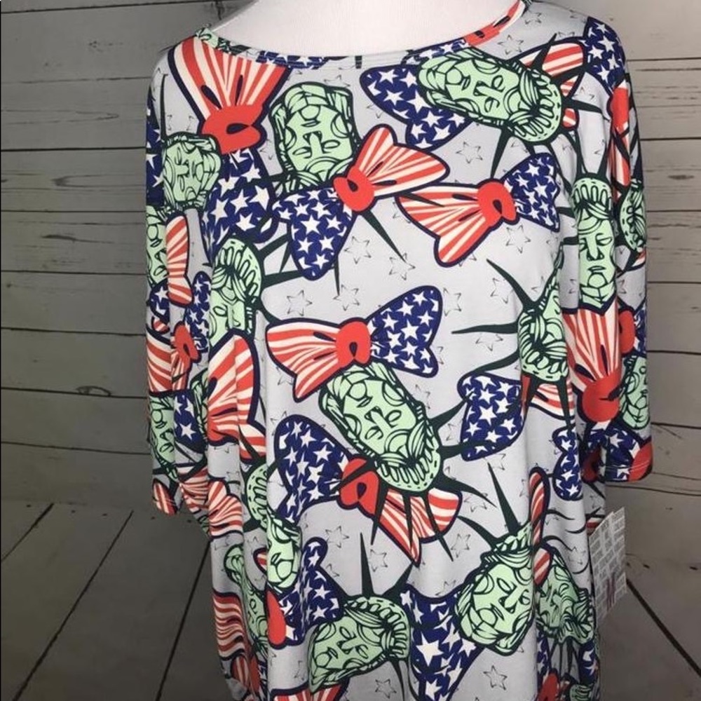 NWT Lularoe Irma Tunic